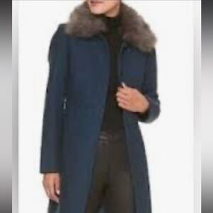 Elegant Navy Coat with Faux Fur Collar, size S, Banana Republic